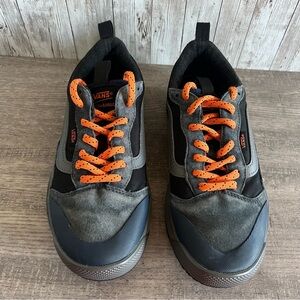 Vans Unisex Ultrarange EXO Navy and Orange Sneakers Womens 8, Men’s 6.5